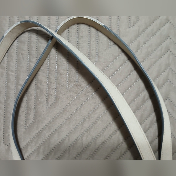 Karl Lagerfeld Purse,16 x 10.5 x 5in. Lots of Life Yet, Canvas, Good Condition - Picture 9 of 9